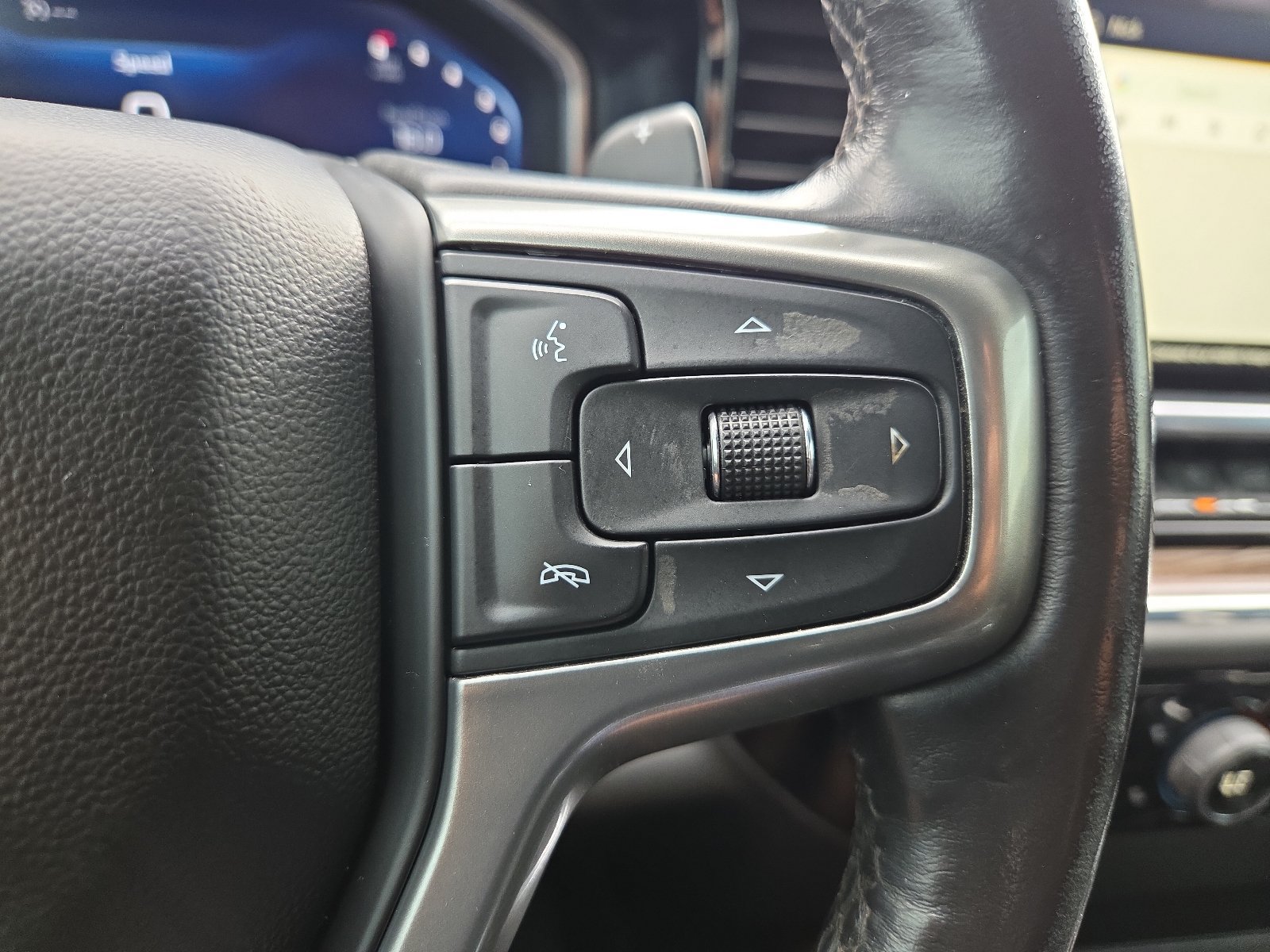 Used 2023 Chevrolet Silverado 1500 LT w/ Protection Package AWD/4WD image 24