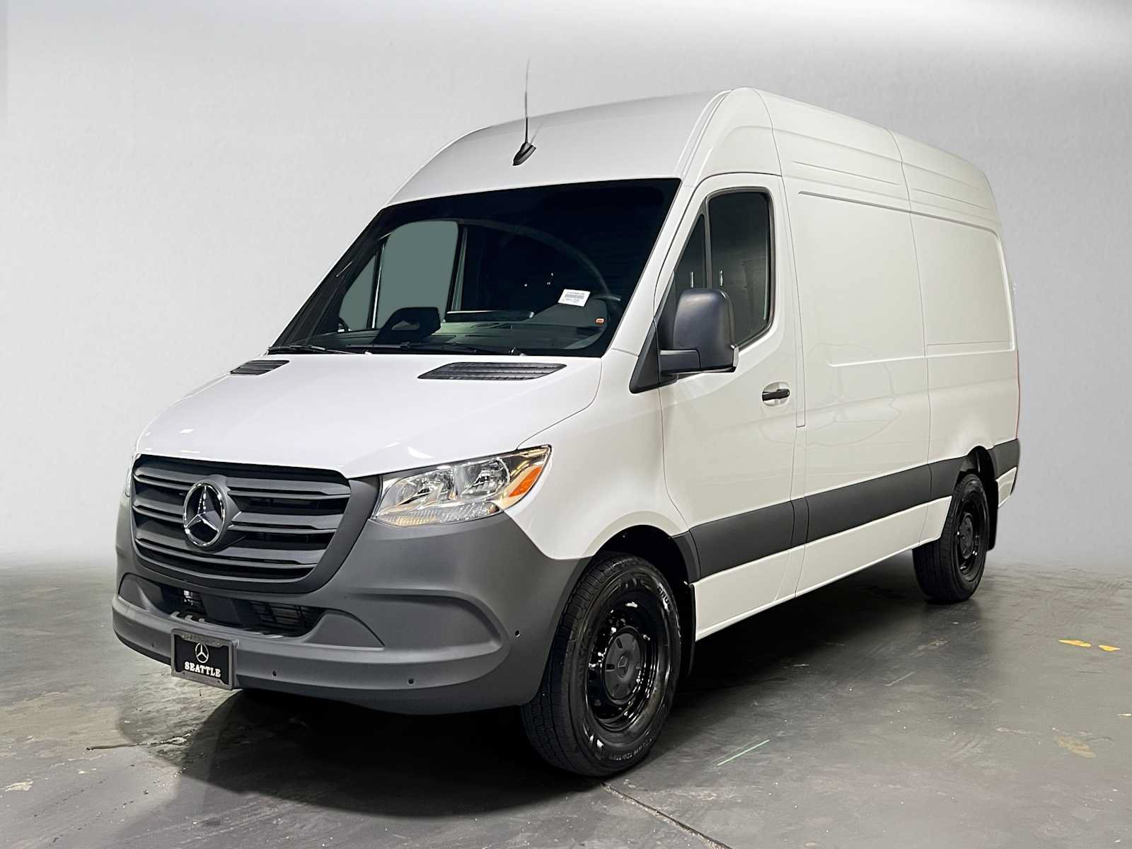 Used 2026 Mercedes-Benz Sprinter 2500 image 8