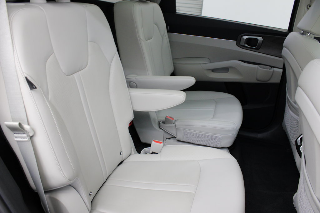 Used 2025 Kia Sorento X-Line EX AWD/4WD image 21