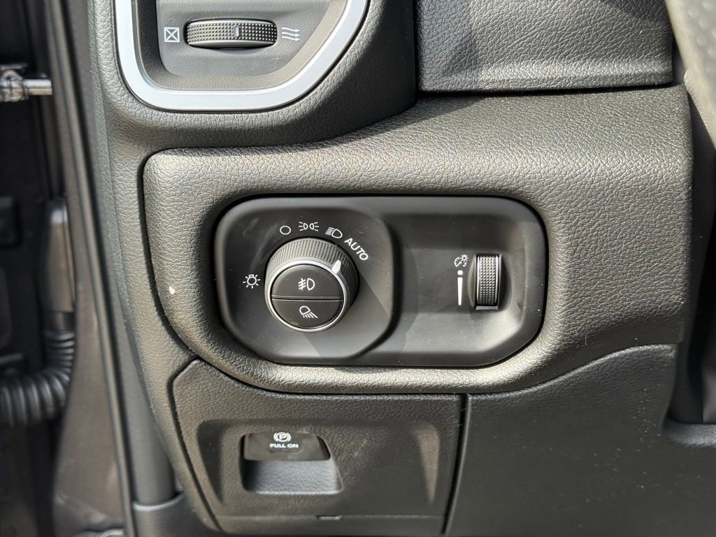 New 2026 RAM 1500 Big Horn AWD/4WD image 19