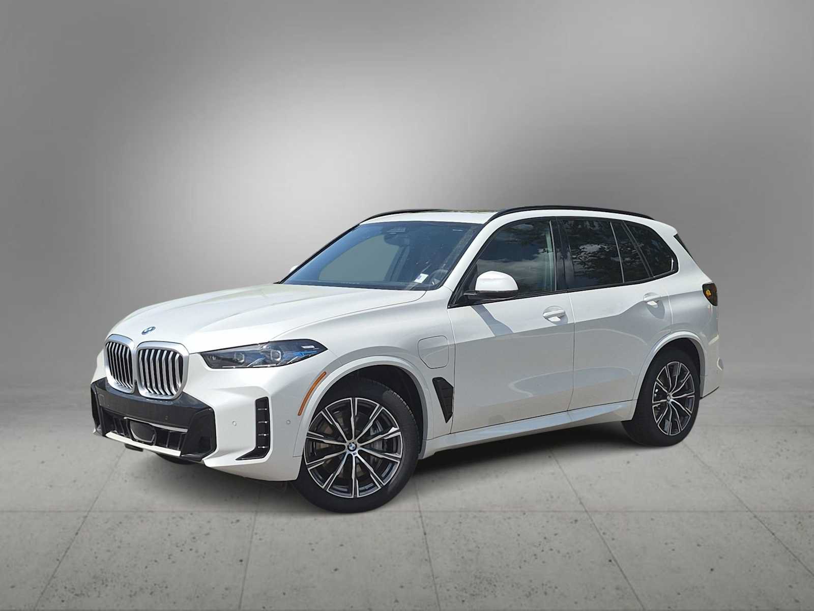 New 2026 BMW X5 xDrive50e w/ M Sport Package AWD/4WD video 1