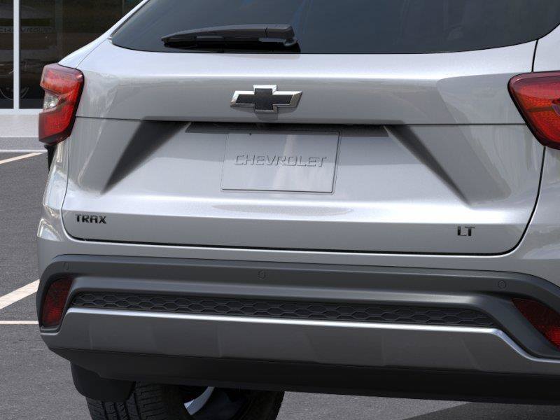 New 2026 Chevrolet Trax LT w/ Sunroof Package FWD image 15