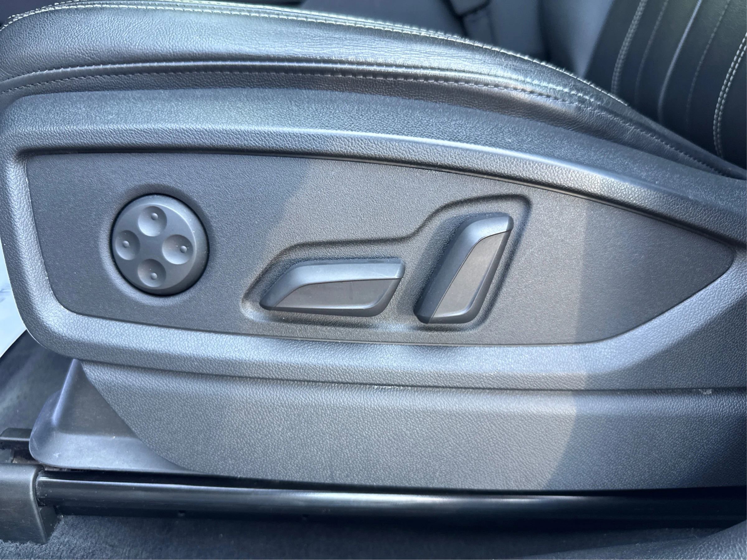 Used 2021 Audi Q5 2.0T Premium AWD/4WD image 23