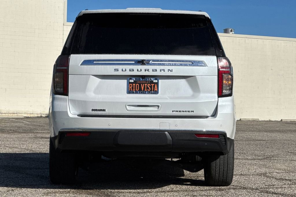 Certified 2024 Chevrolet Suburban Premier AWD/4WD image 5
