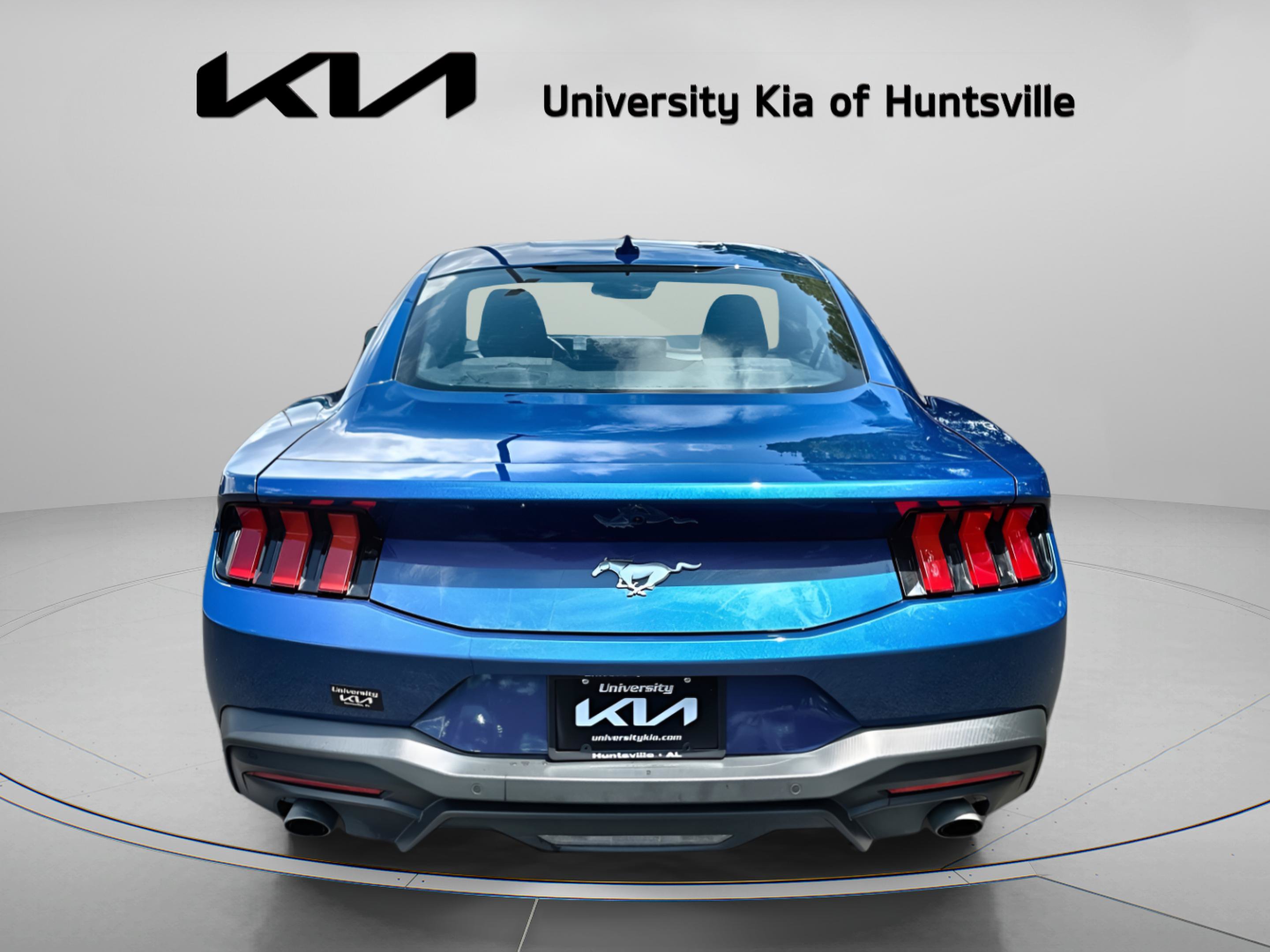 Used 2024 Ford Mustang Coupe RWD image 7