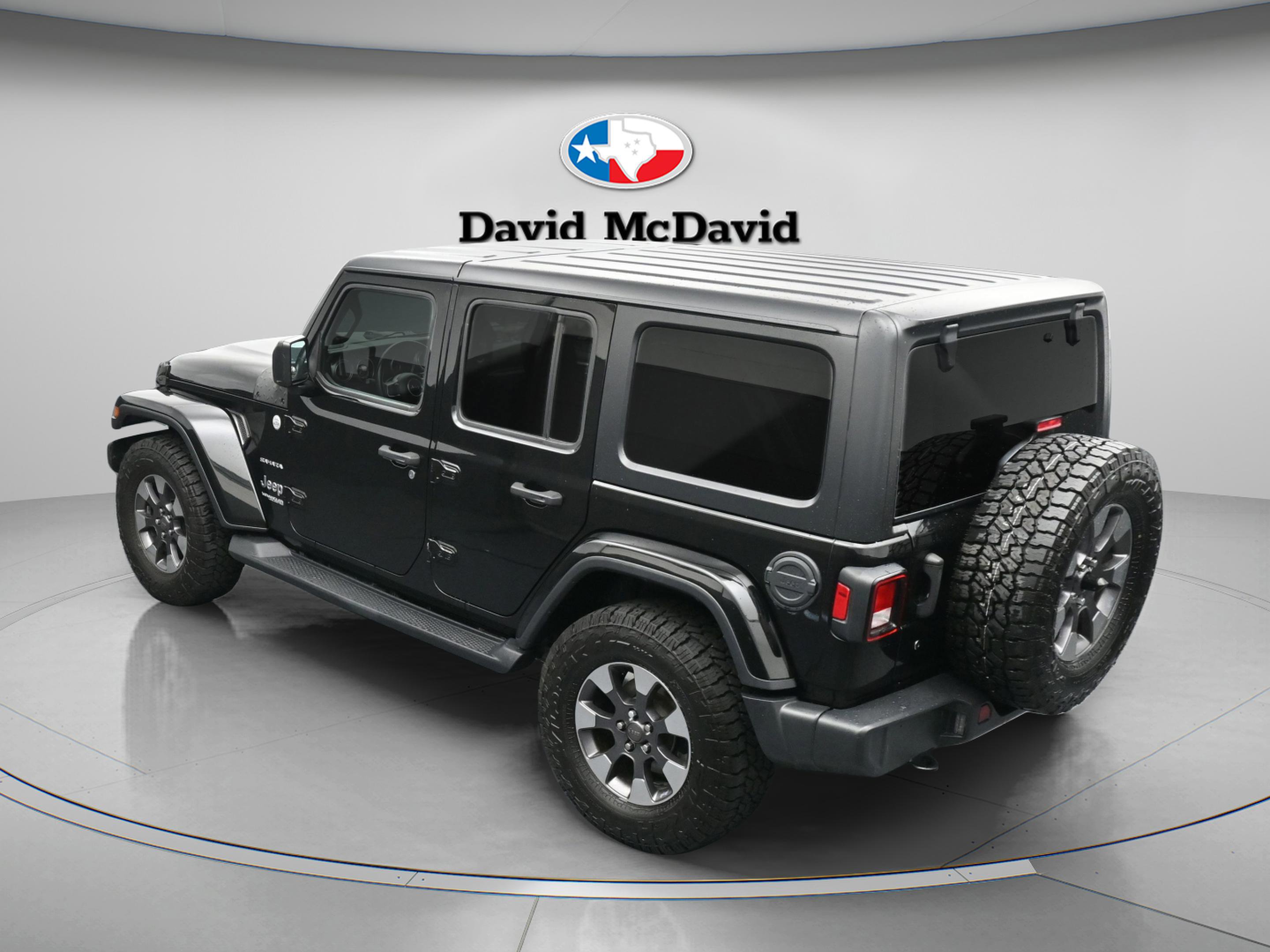 Used 2018 Jeep Wrangler Unlimited Sahara AWD/4WD image 36