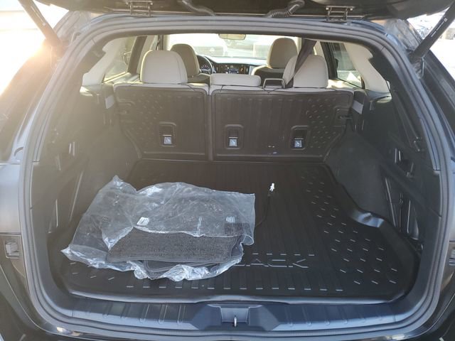 Used 2021 Subaru Outback Premium image 9