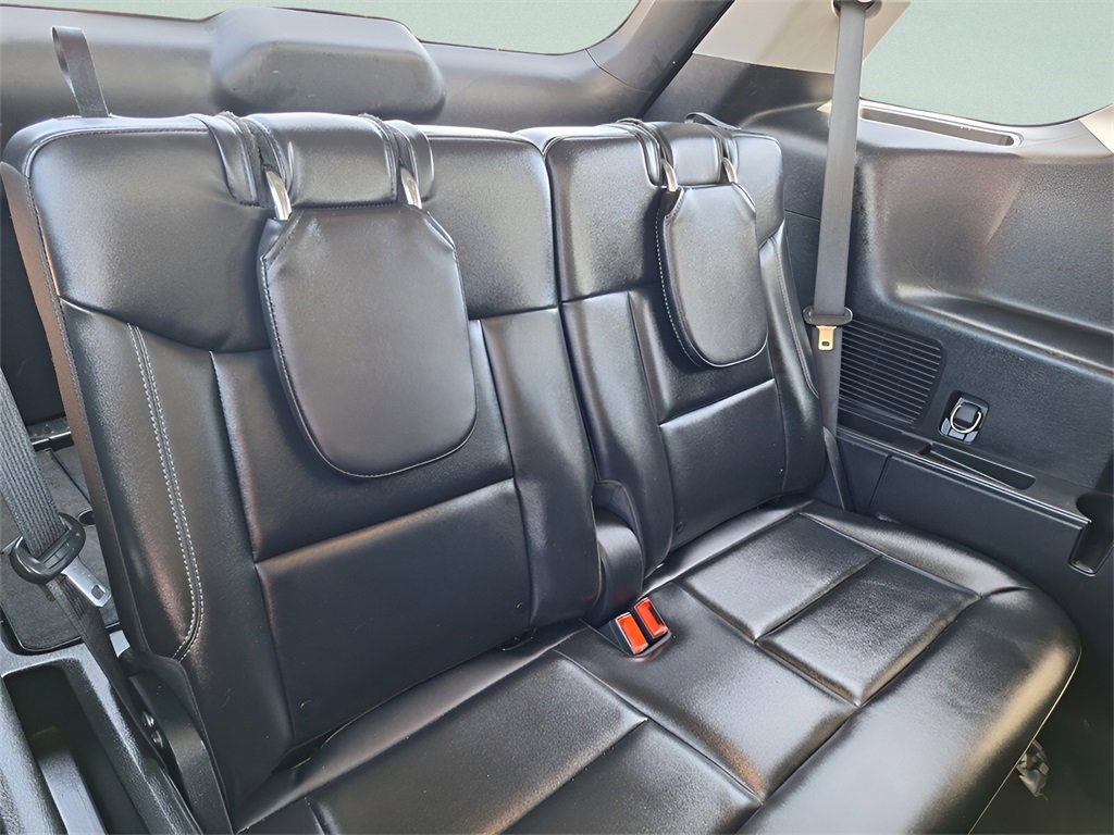 Used 2022 Ford Explorer XLT w/ Equipment Group 202A image 29