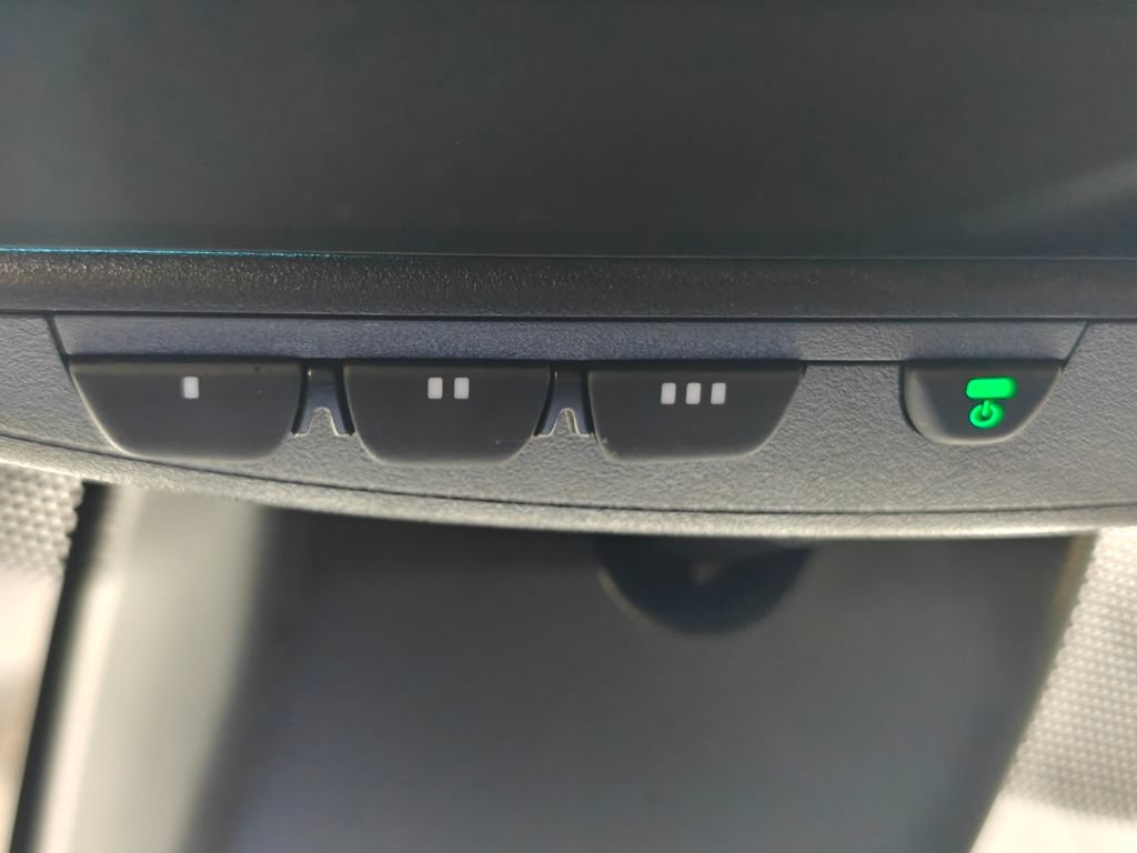 Used 2021 Toyota Avalon XSE w/ Carpet Mat Package (TMS) FWD image 12