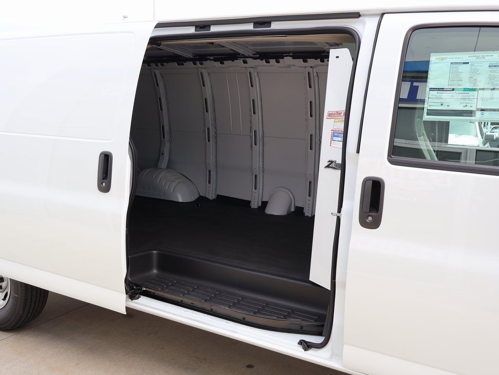 New 2025 Chevrolet Express 3500 Extended w/ Driver Convenience Package image 20