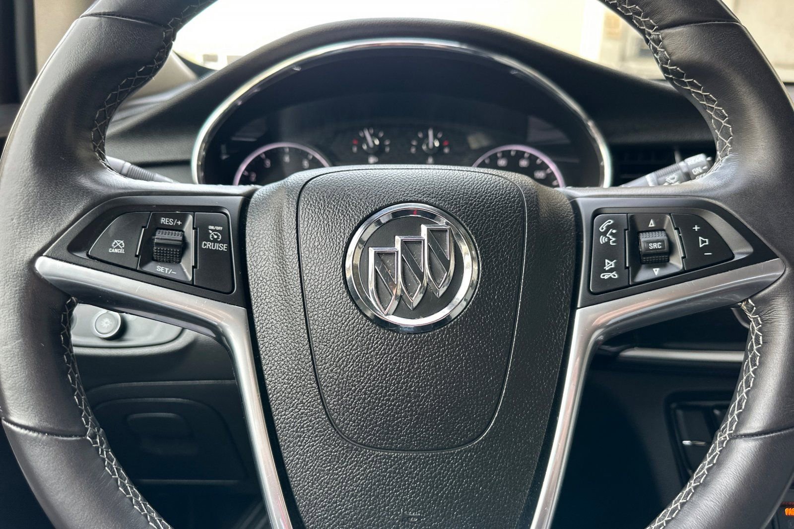Certified 2018 Buick Encore Preferred image 29