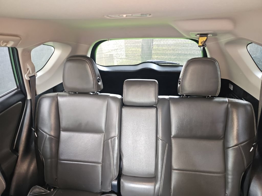 Used 2017 Toyota RAV4 LE FWD image 13