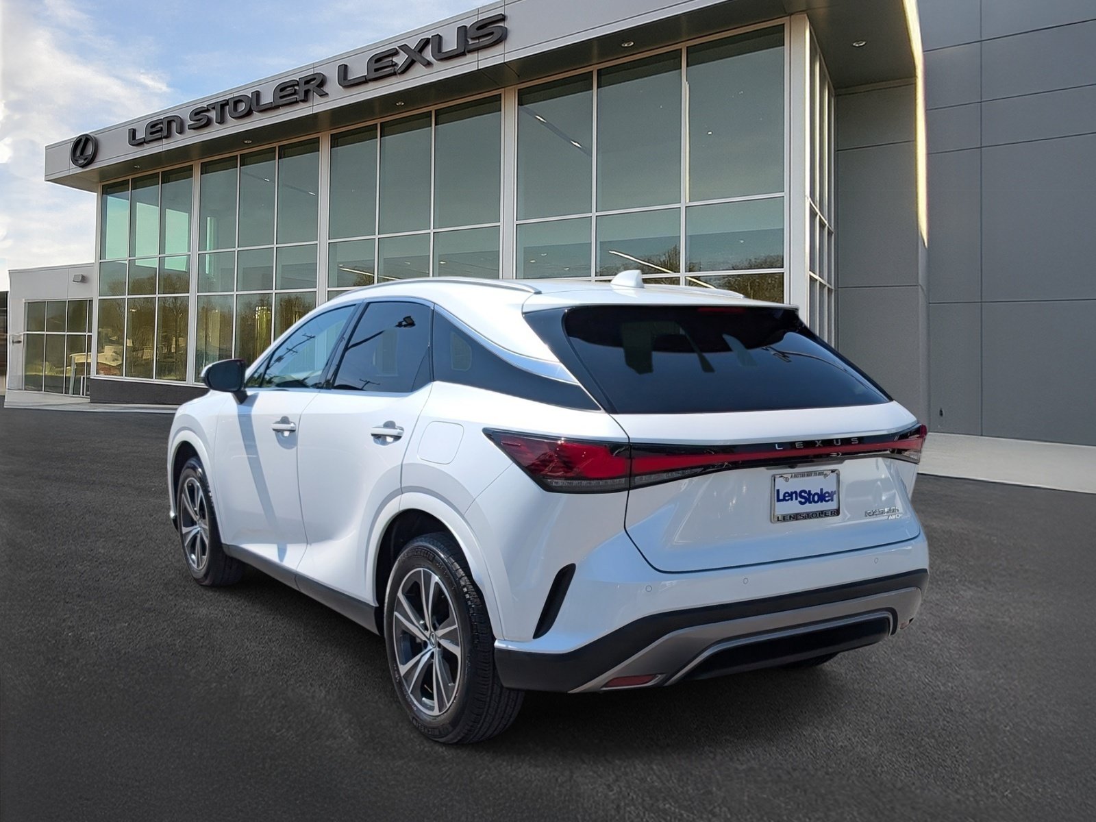 Certified 2025 Lexus RX 350h AWD/4WD image 5