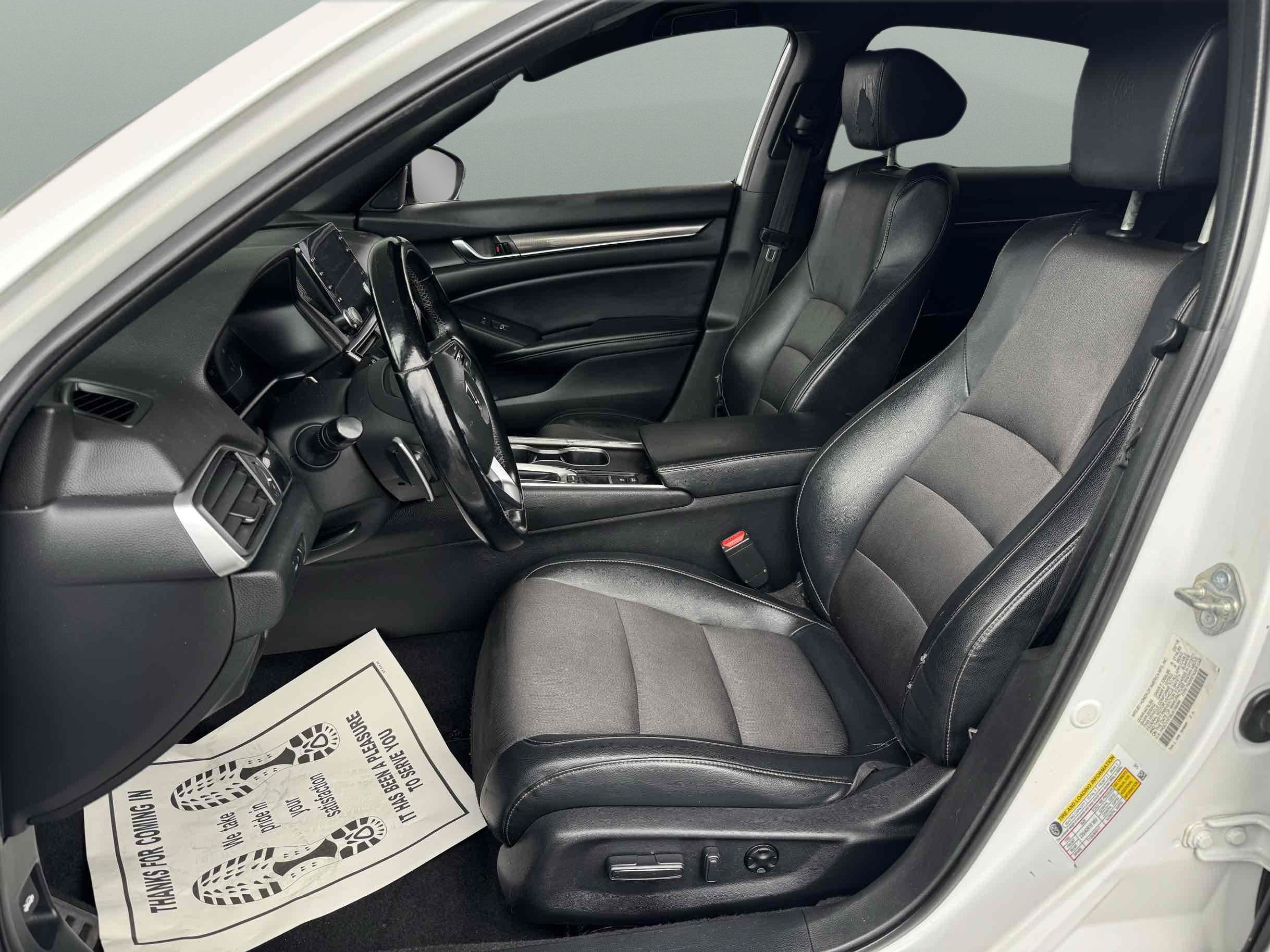 Used 2018 Honda Accord Sport image 6