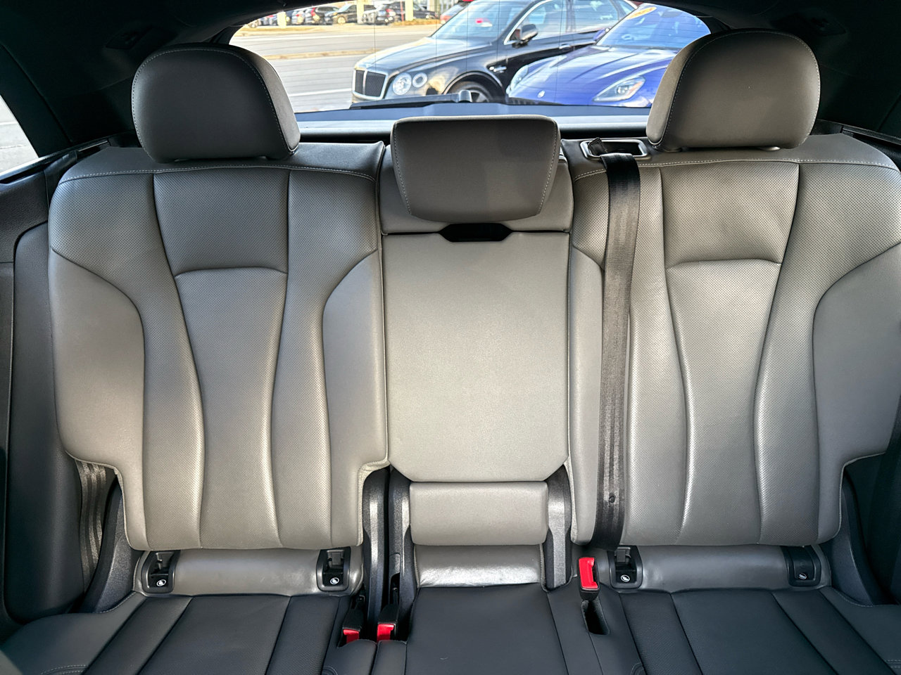 Used 2019 Audi Q8 Premium Plus w/ Premium Plus image 36