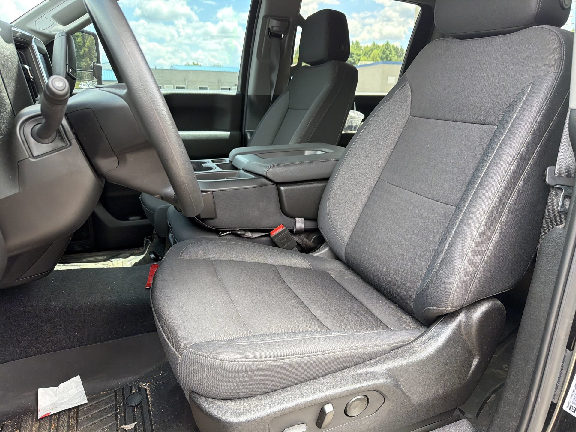 Used 2025 Chevrolet Silverado 2500 Custom w/ Custom Value Package RWD image 10