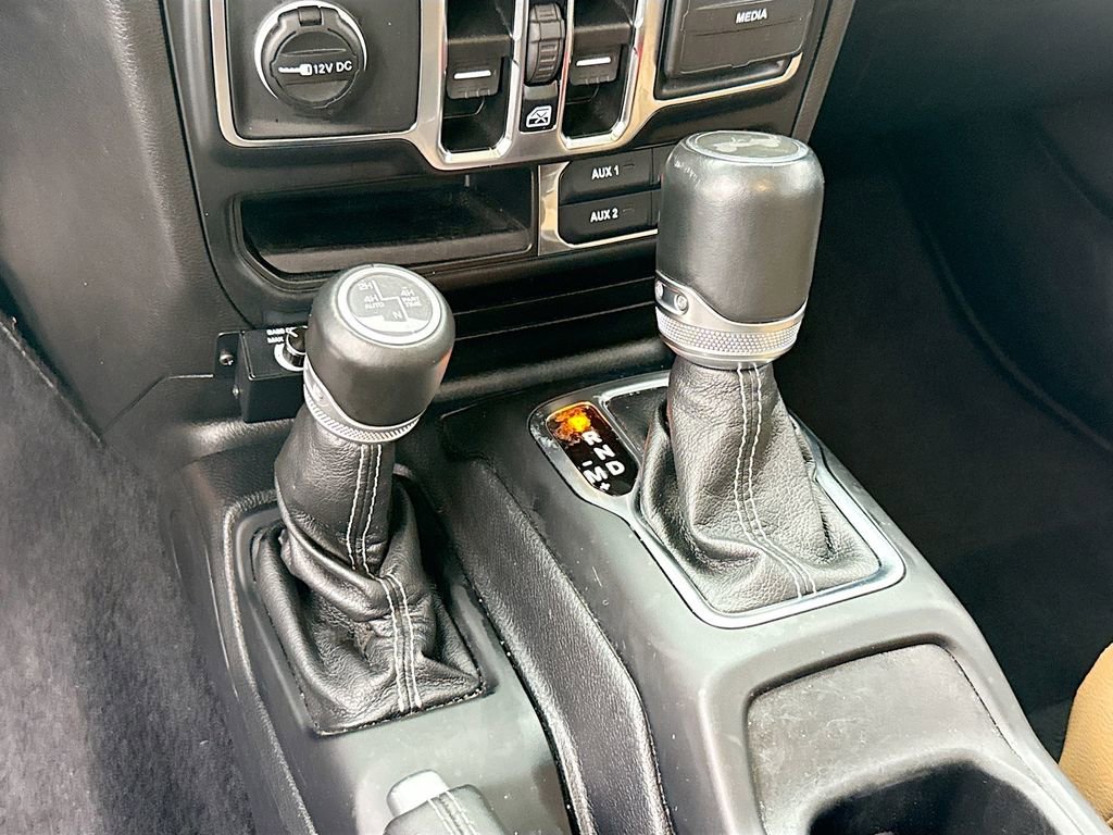 Used 2021 Jeep Wrangler Unlimited Sahara w/ Safety Group image 18