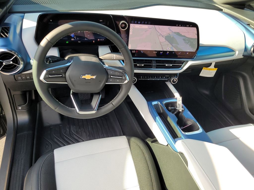 New 2026 Chevrolet Equinox EV LT image 19