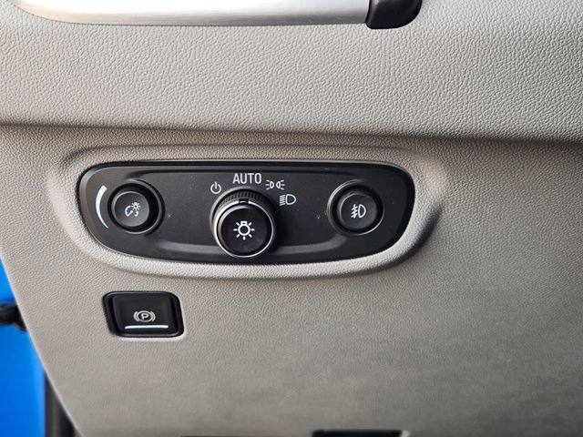 Used 2024 GMC Terrain SLT image 23