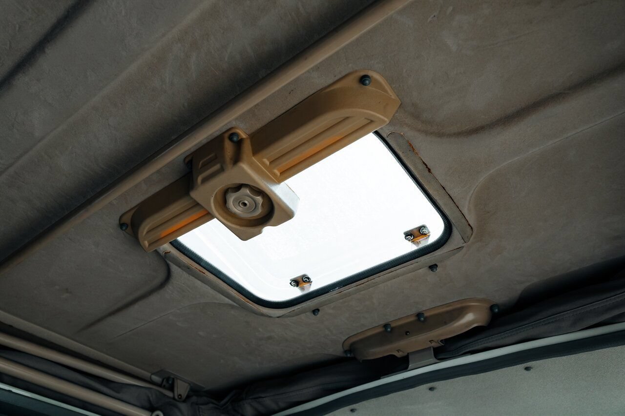 Used 1989 Volkswagen Vanagon GL RWD image 38