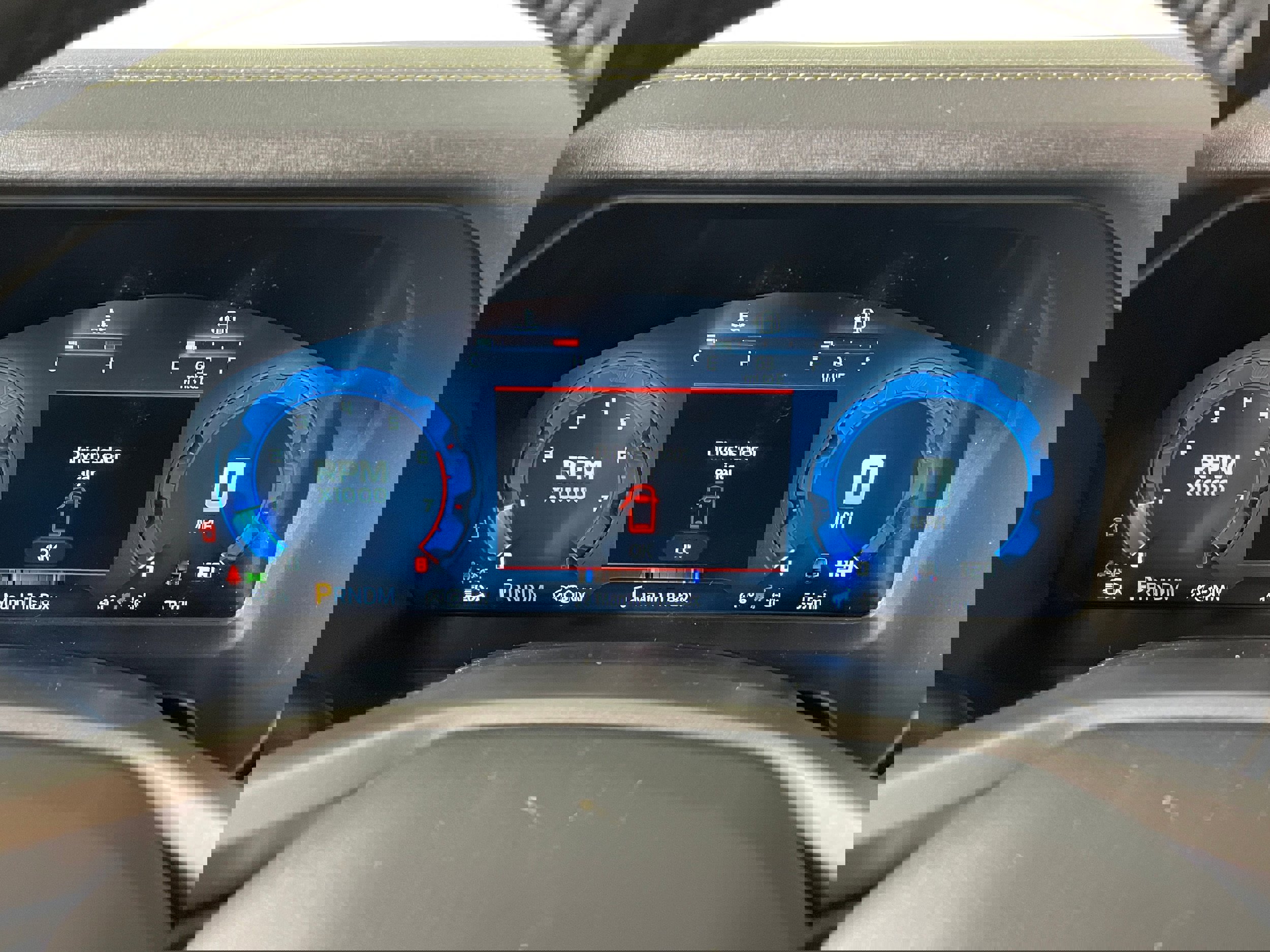 New 2025 Ford Bronco Badlands image 4