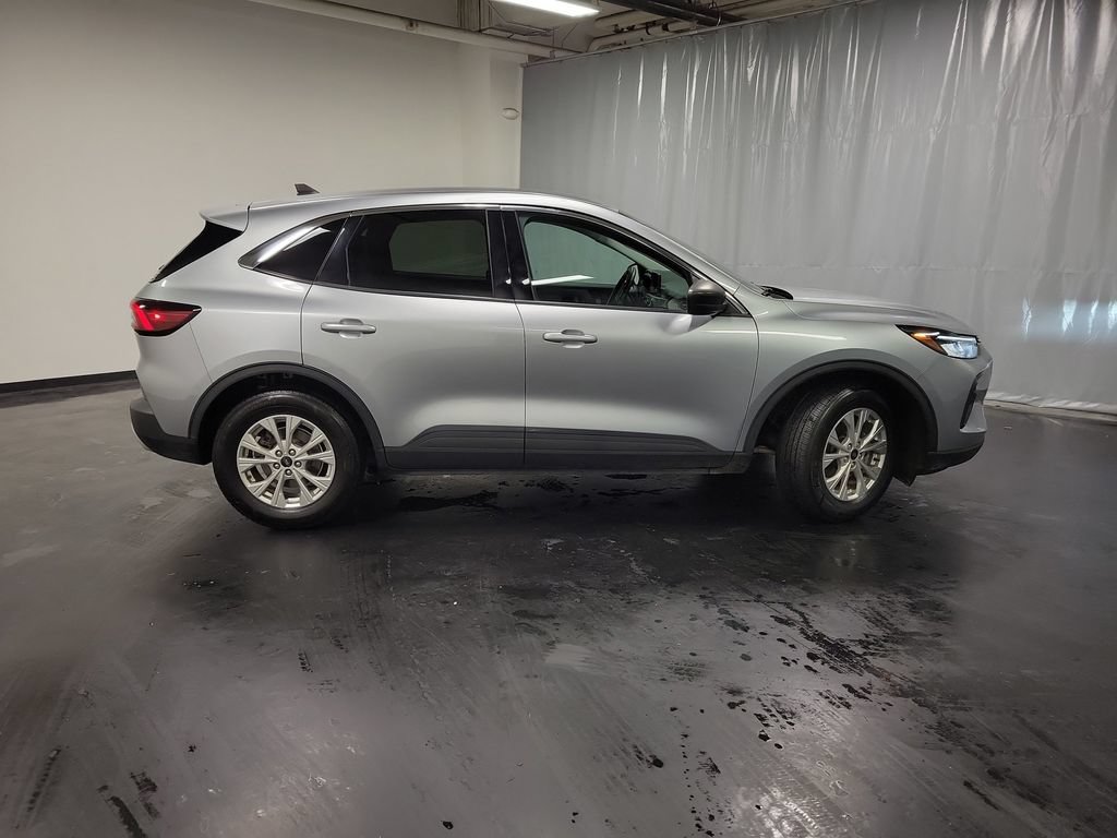 Used 2024 Ford Escape Active FWD image 9
