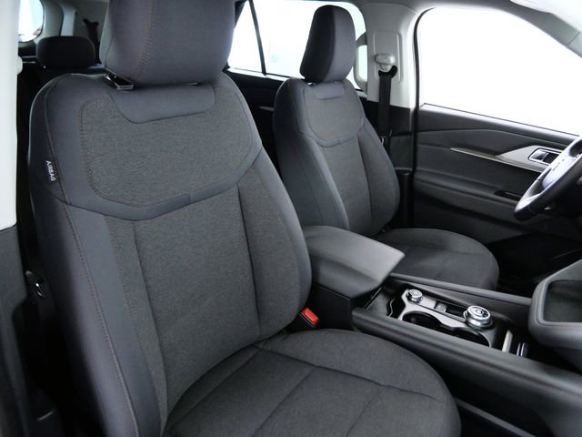 Certified 2025 Ford Explorer Active image 11