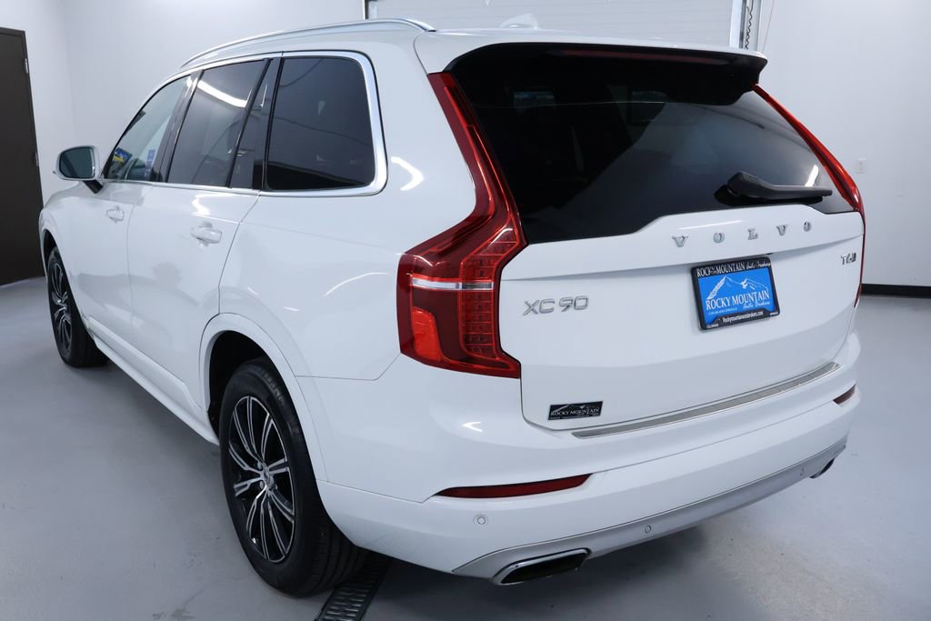 Used 2020 Volvo XC90 T6 Momentum image 5