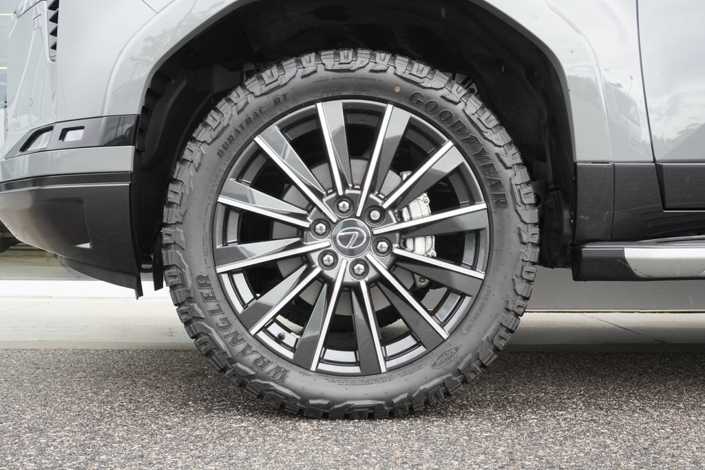 Used 2024 Lexus GX 550 w/ Accessory Package (Z1) AWD/4WD image 32