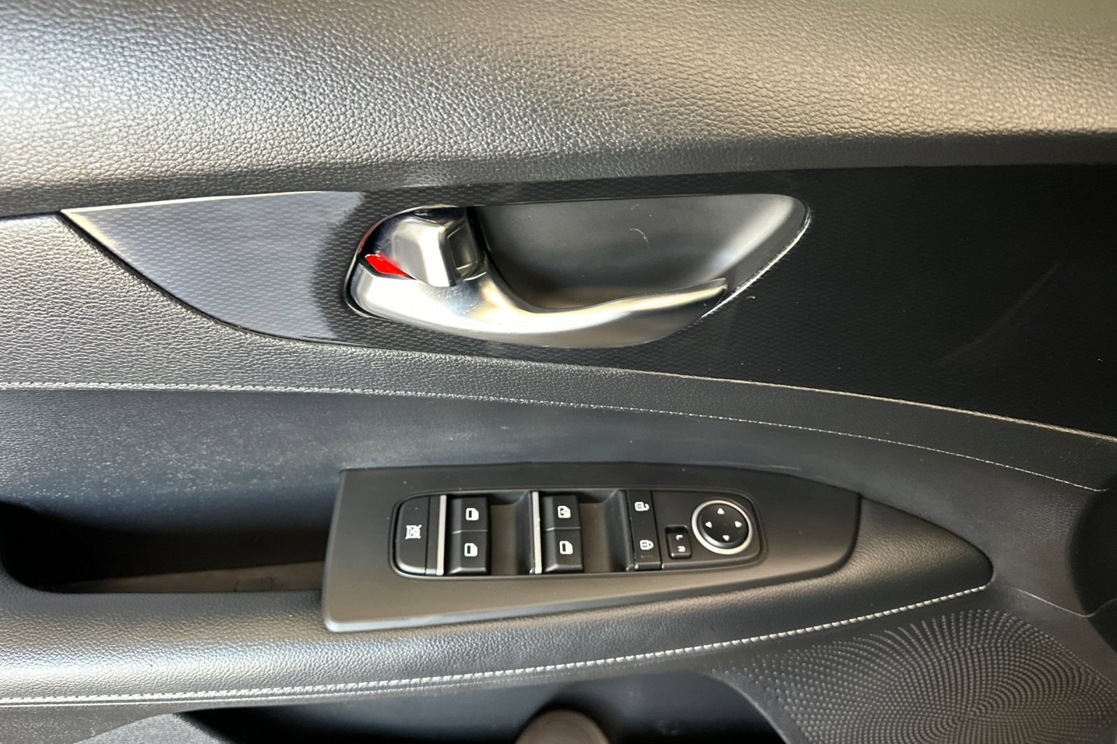 Certified 2024 Kia Forte GT-Line w/ GT-Line Premium Package FWD image 11