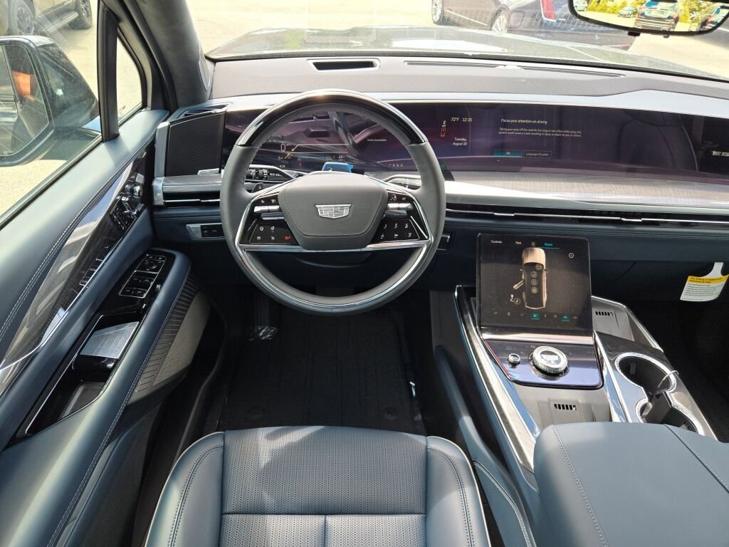 New 2026 Cadillac Escalade IQ Sport 2 w/ LPO, ONYX Package image 19