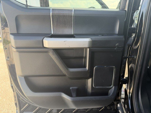 Used 2021 Ford F350 Lariat w/ Tremor Off-Road Package AWD/4WD image 30