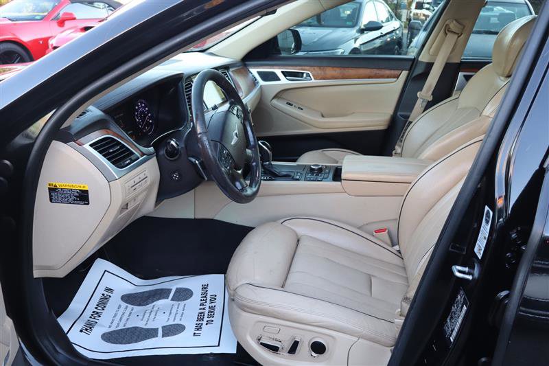 Used 2015 Hyundai Genesis 3.8 w/ Option Group 04 image 12