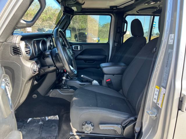 Used 2018 Jeep Wrangler Unlimited Sahara image 20