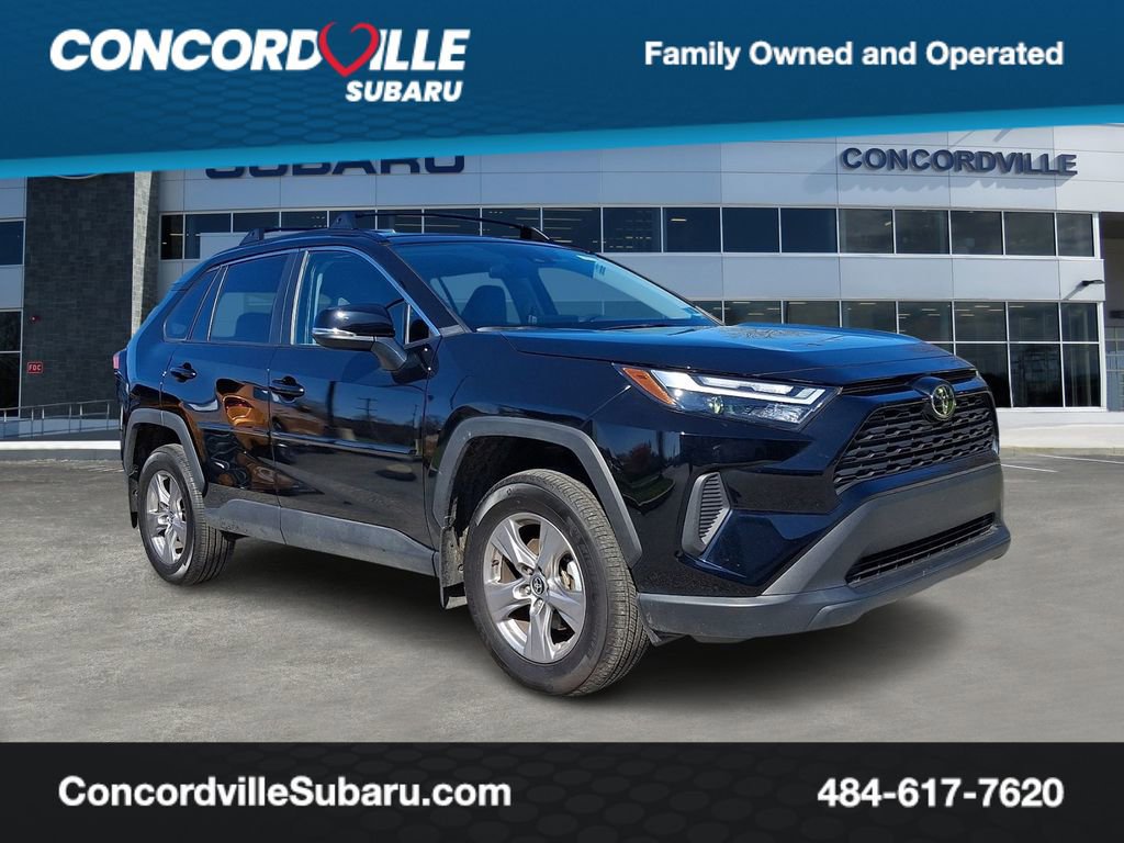 Used 2025 Toyota RAV4 XLE image 1