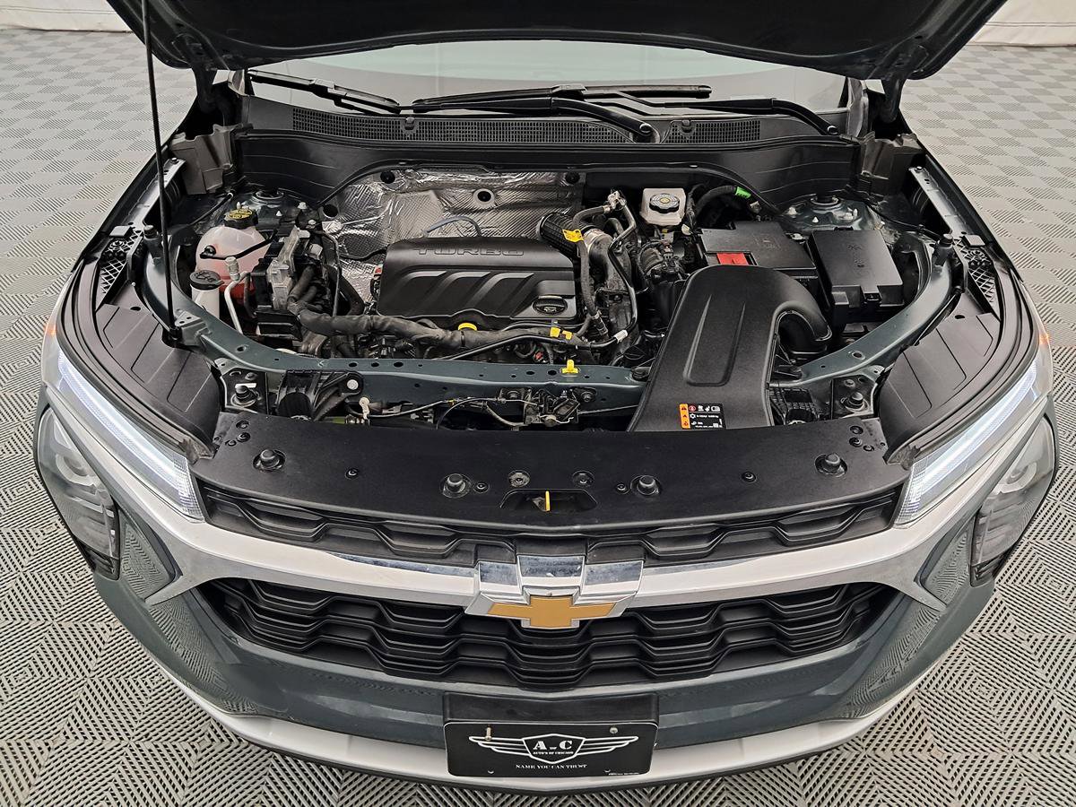 Used 2025 Chevrolet Trax LT image 25