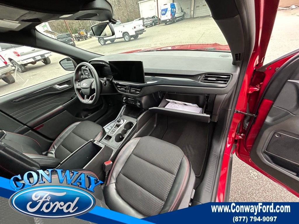 Used 2025 Ford Escape ST-Line Elite image 26