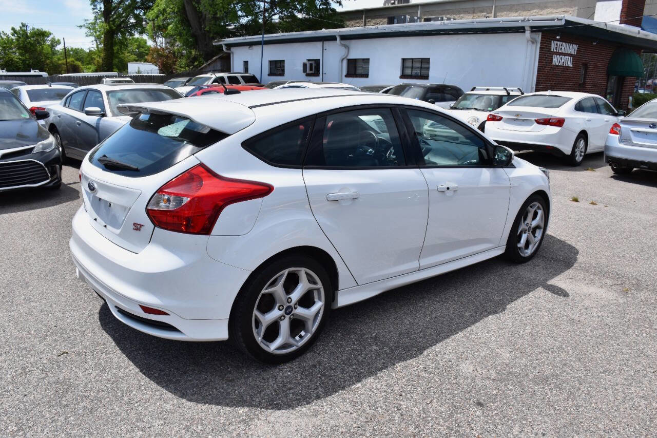 Used 2014 Ford Focus ST w/ Equipment Group 202A FWD image 6