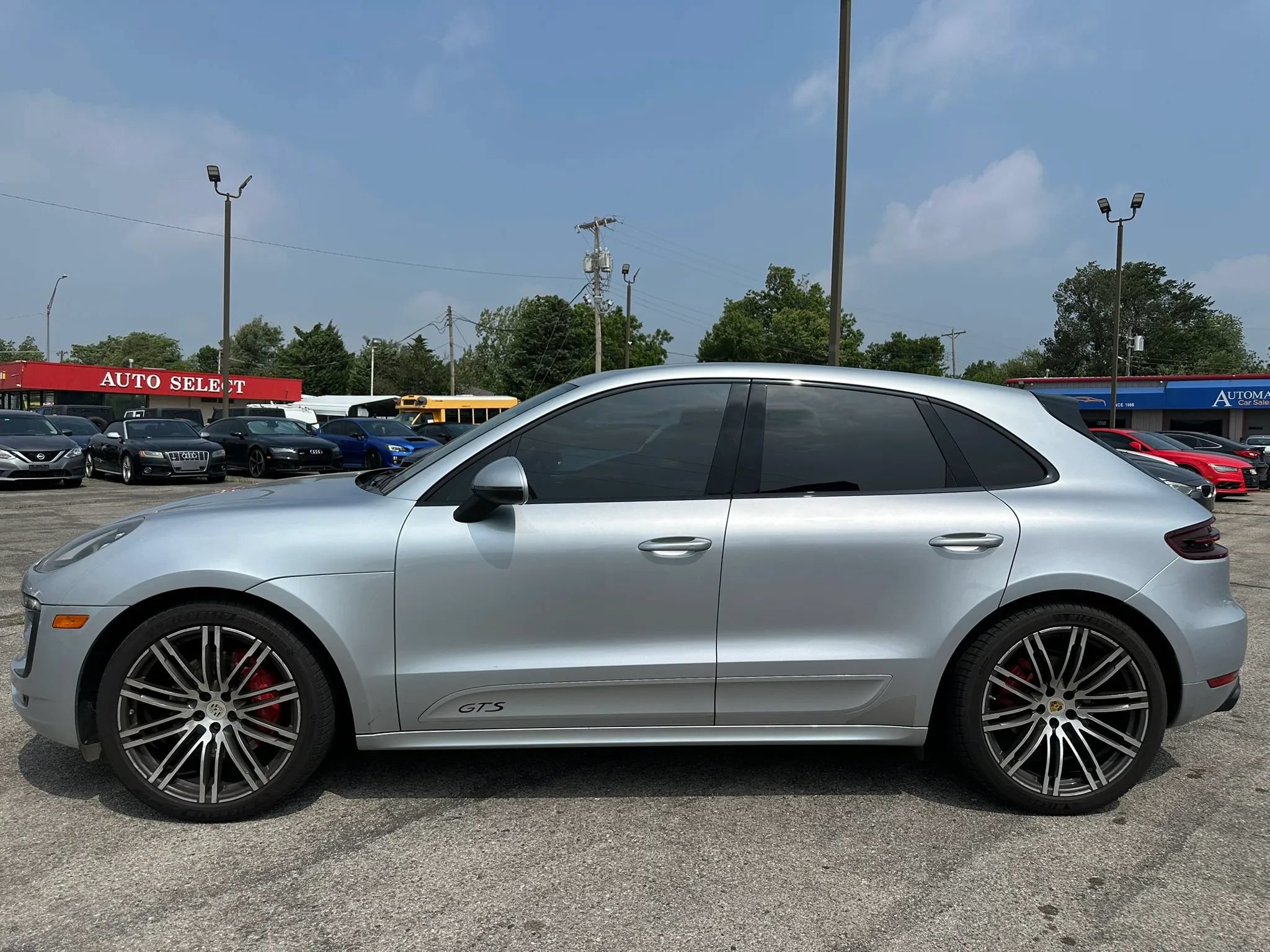 Used 2017 Porsche Macan GTS AWD/4WD image 36