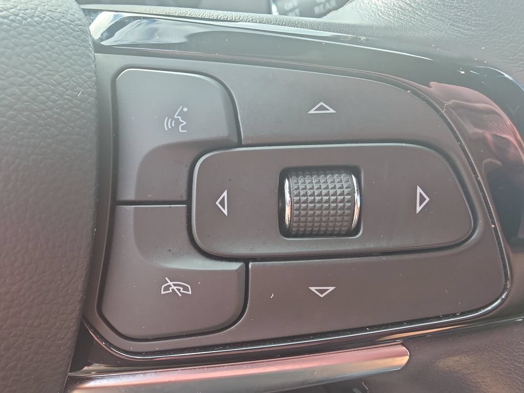 Certified 2023 Buick Enclave Essence FWD image 25