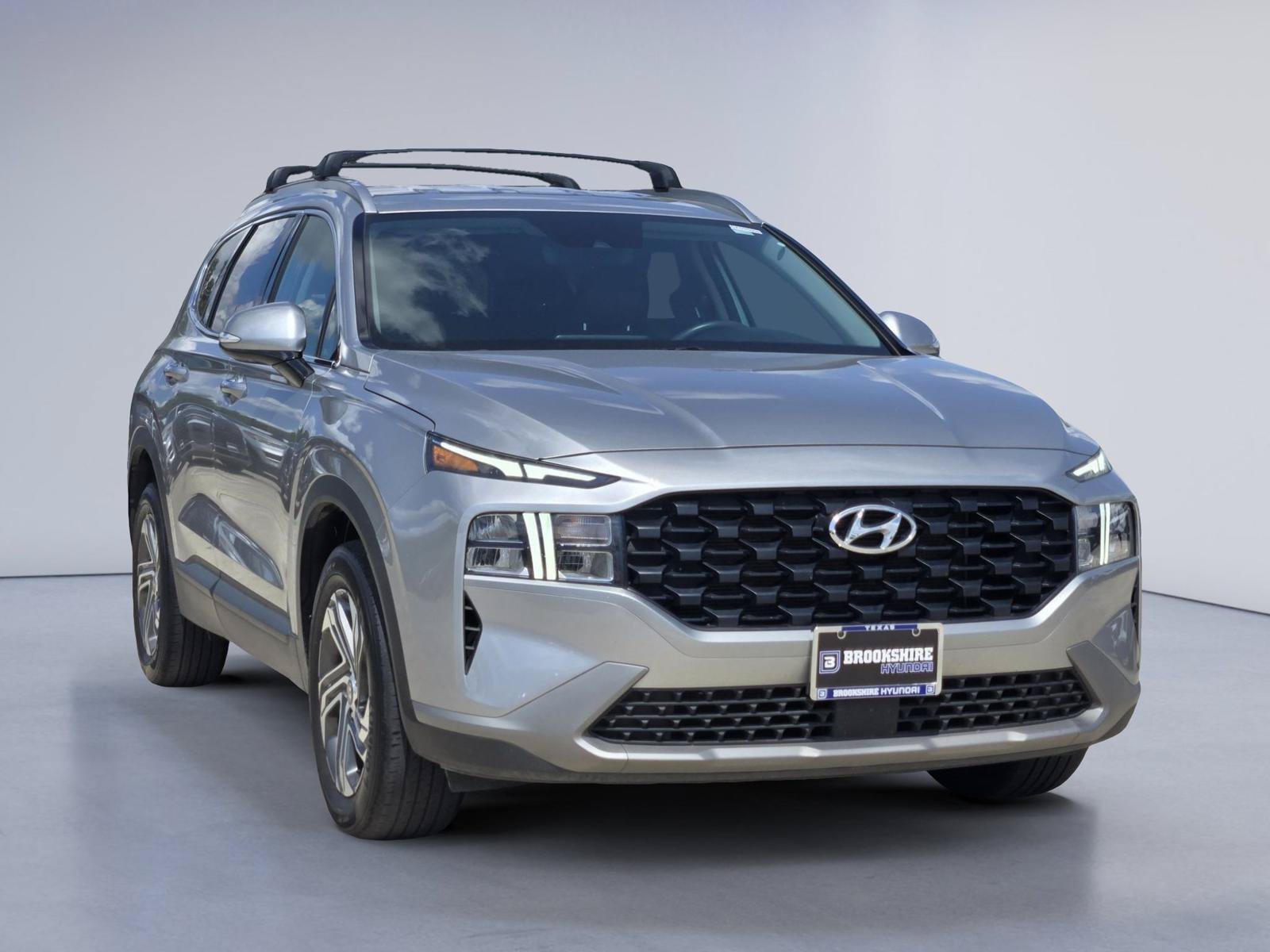 Used 2023 Hyundai Santa Fe SEL FWD image 3