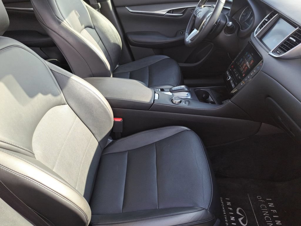 Used 2025 INFINITI QX50 Luxe AWD/4WD image 24