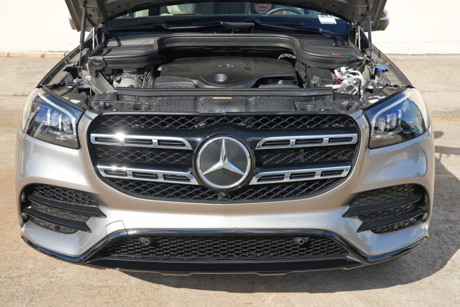 Used 2023 Mercedes-Benz GLS 450 4MATIC image 8
