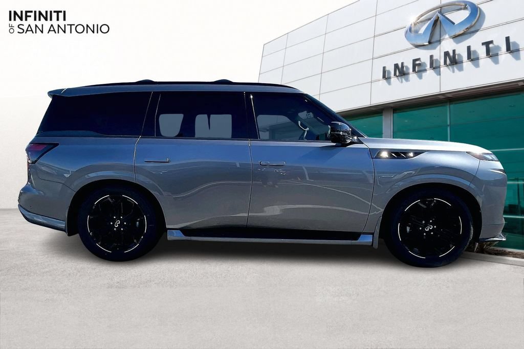 Used 2026 INFINITI QX80 4WD w/ Sport Exterior Package image 6