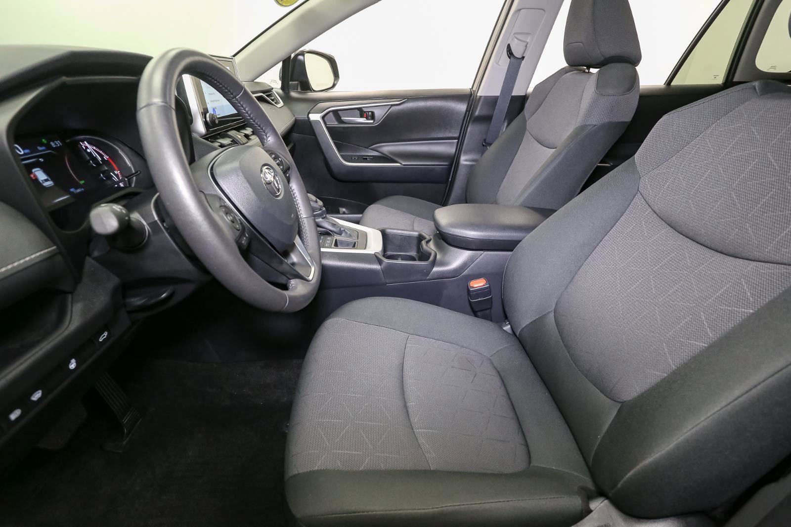 Used 2024 Toyota RAV4 XLE w/ Convenience Package image 43