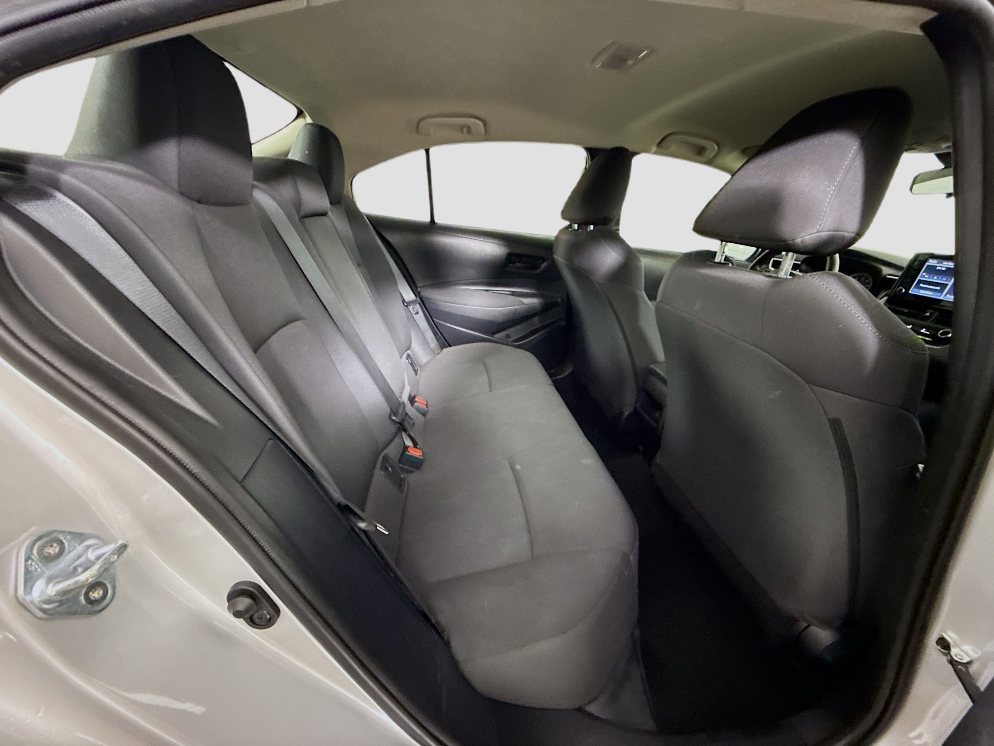 Used 2022 Toyota Corolla LE image 26