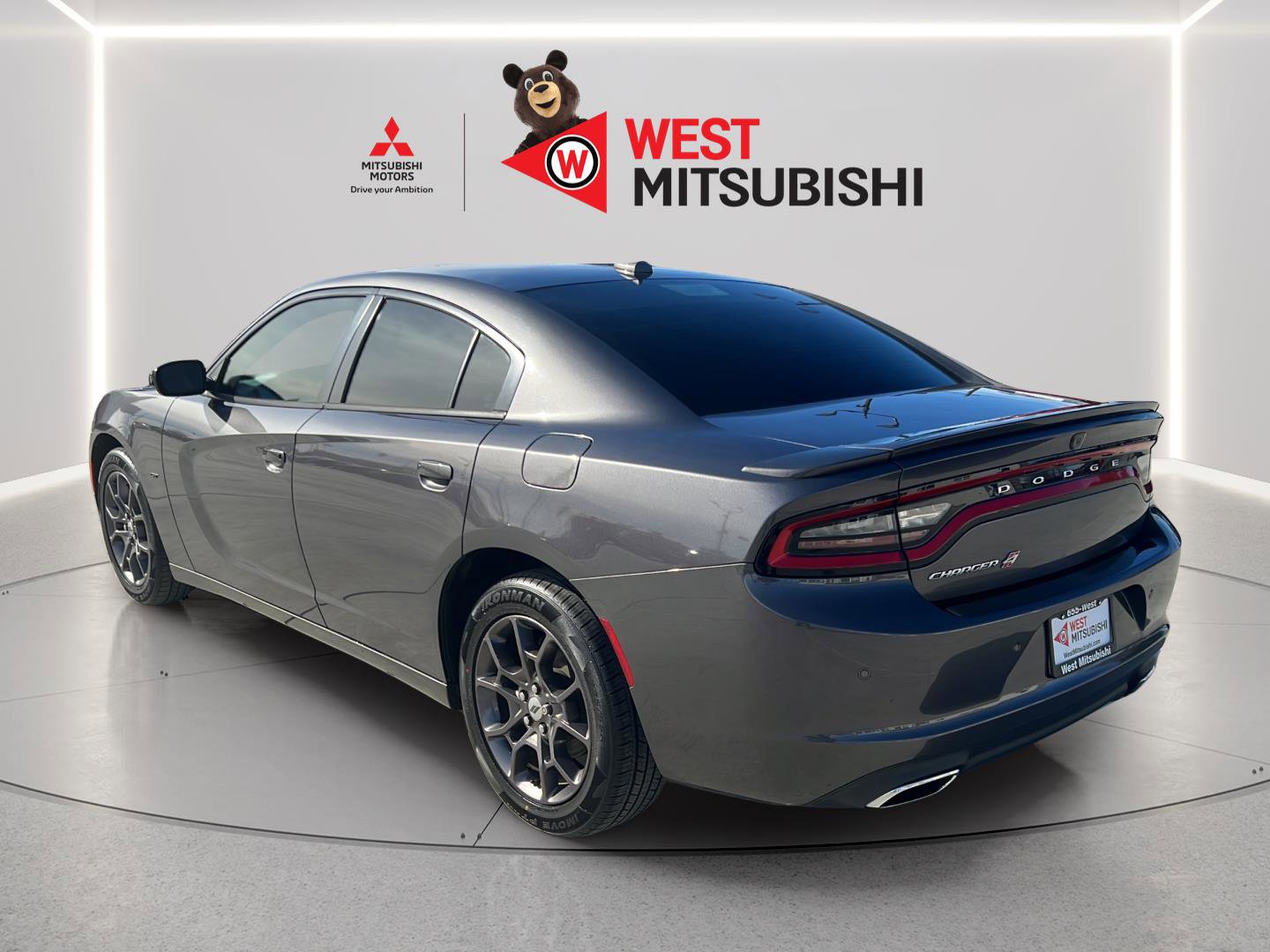 Used 2018 Dodge Charger GT image 4