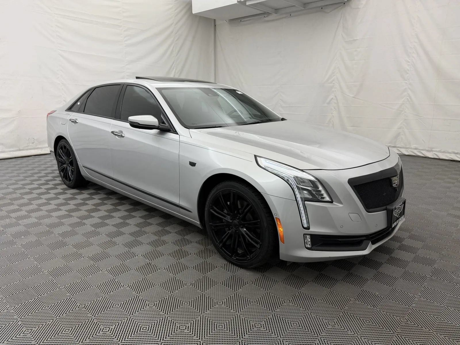 Used 2017 Cadillac CT6 Platinum AWD/4WD image 4