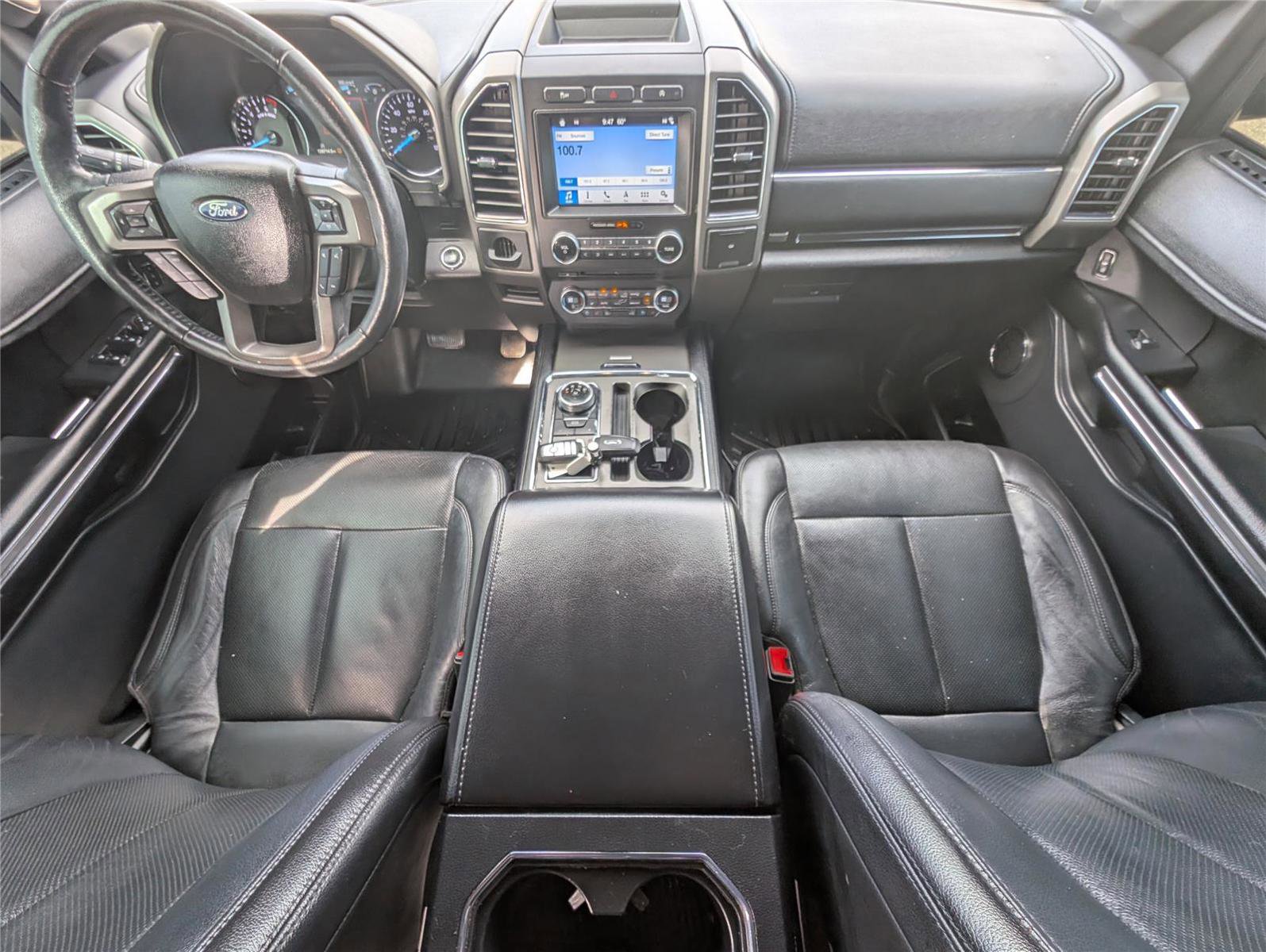 Used 2018 Ford Expedition XLT w/ Equipment Group 202A RWD image 25