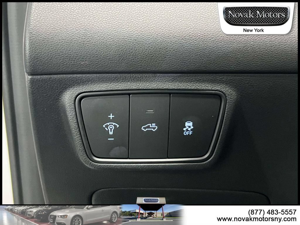Used 2024 Hyundai Santa Cruz Limited AWD/4WD image 22